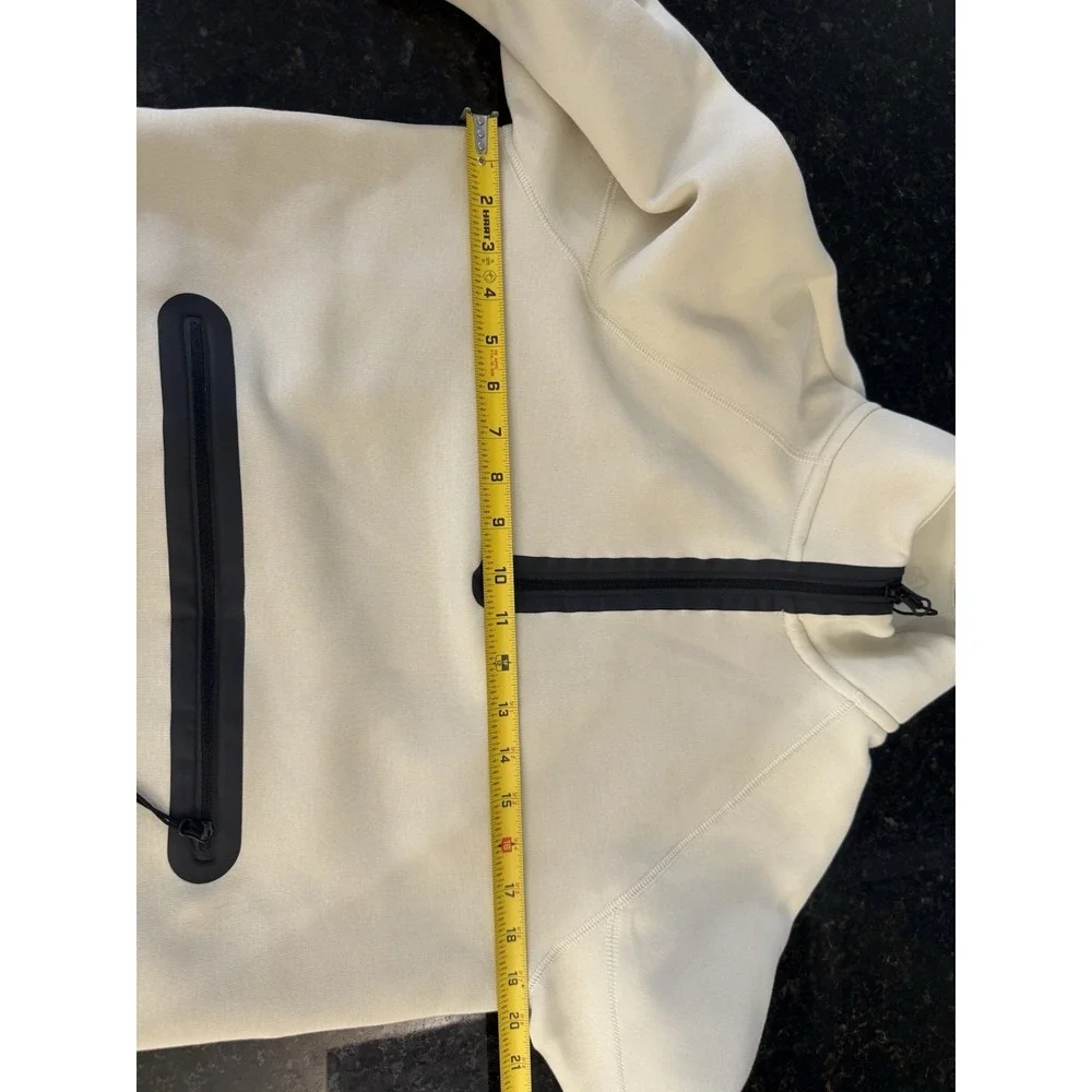 Nike sportswear tech